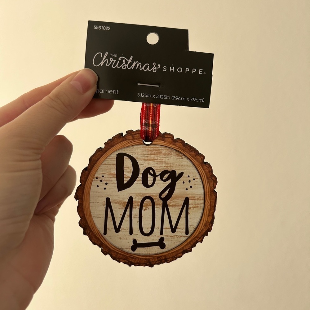 “Dog Mom” Christmas Ornament (NWT – The Christmas Shoppe)
